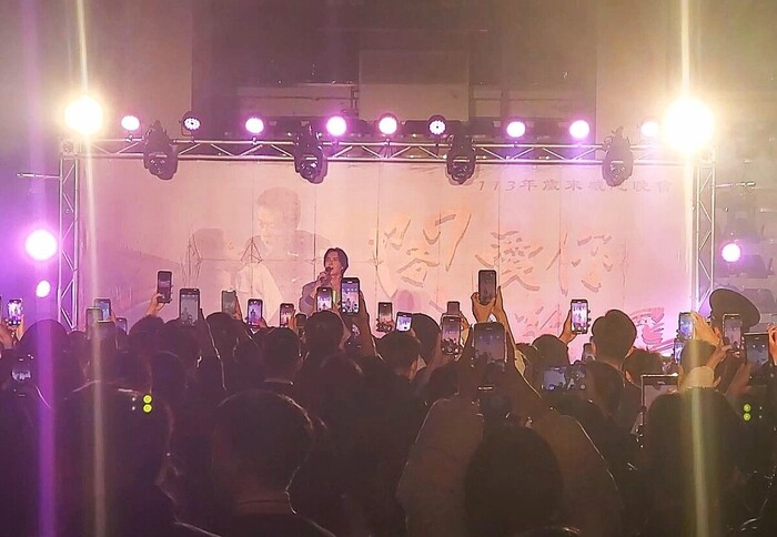 歌手陳勢安壓軸演出，嗨爆全場。