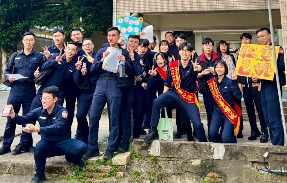 2號候選人政見宣傳。