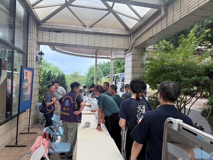 警大師生熱血響應捐血活動。